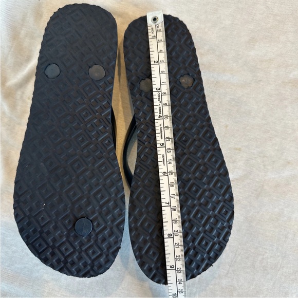 Tory Burch Black and Green Logo Flip Flops 7 - Picture 10 of 13
